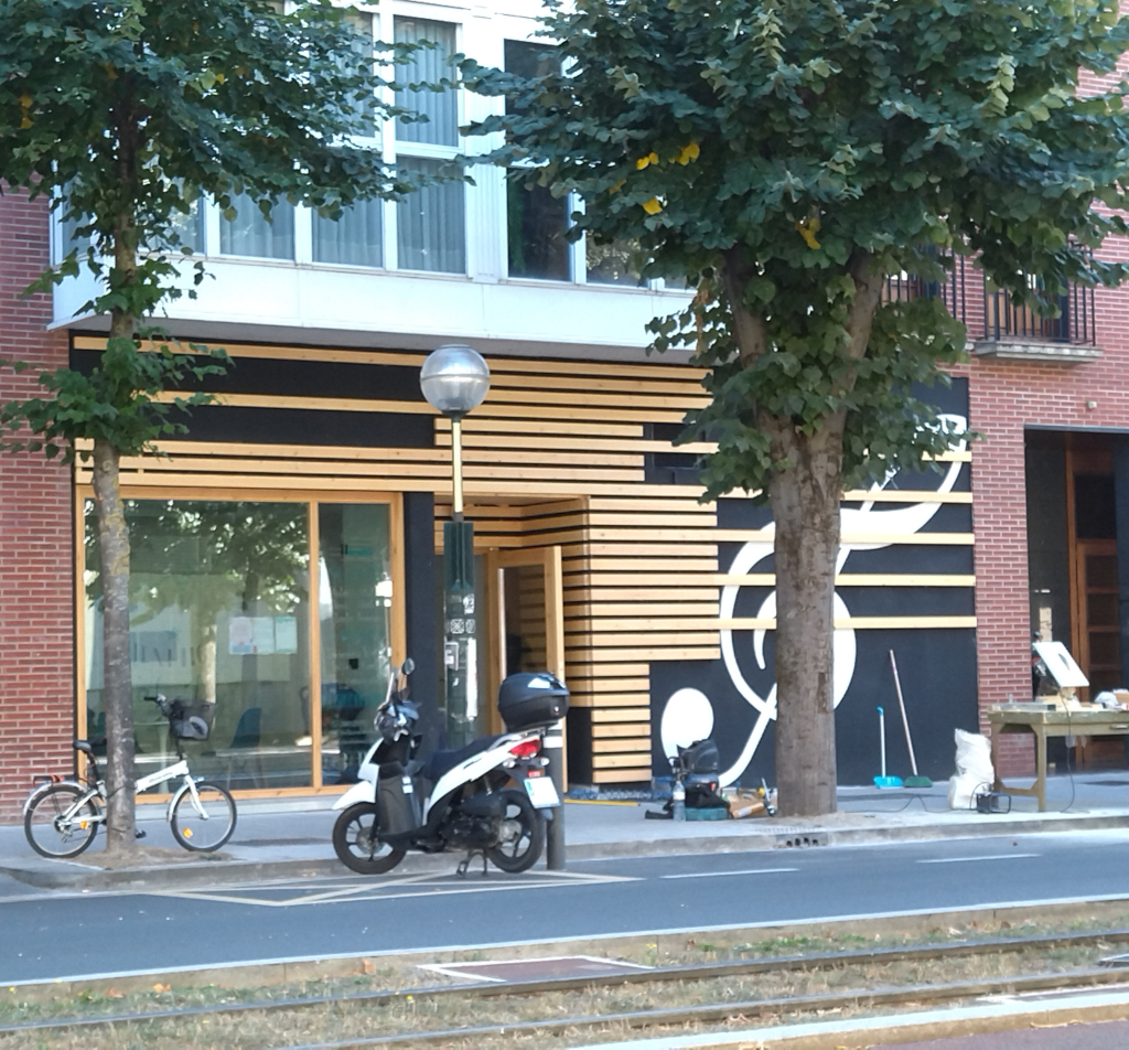 >Fachada exterior